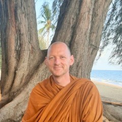 Ajahn Jīvako